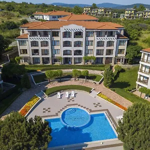 https://paradise-view-holiday-complex-sozopol.sozopol-hotels.com