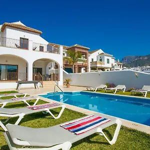 https://nerja-paradise-rentals-villa-cataleya.es-andalucia.com